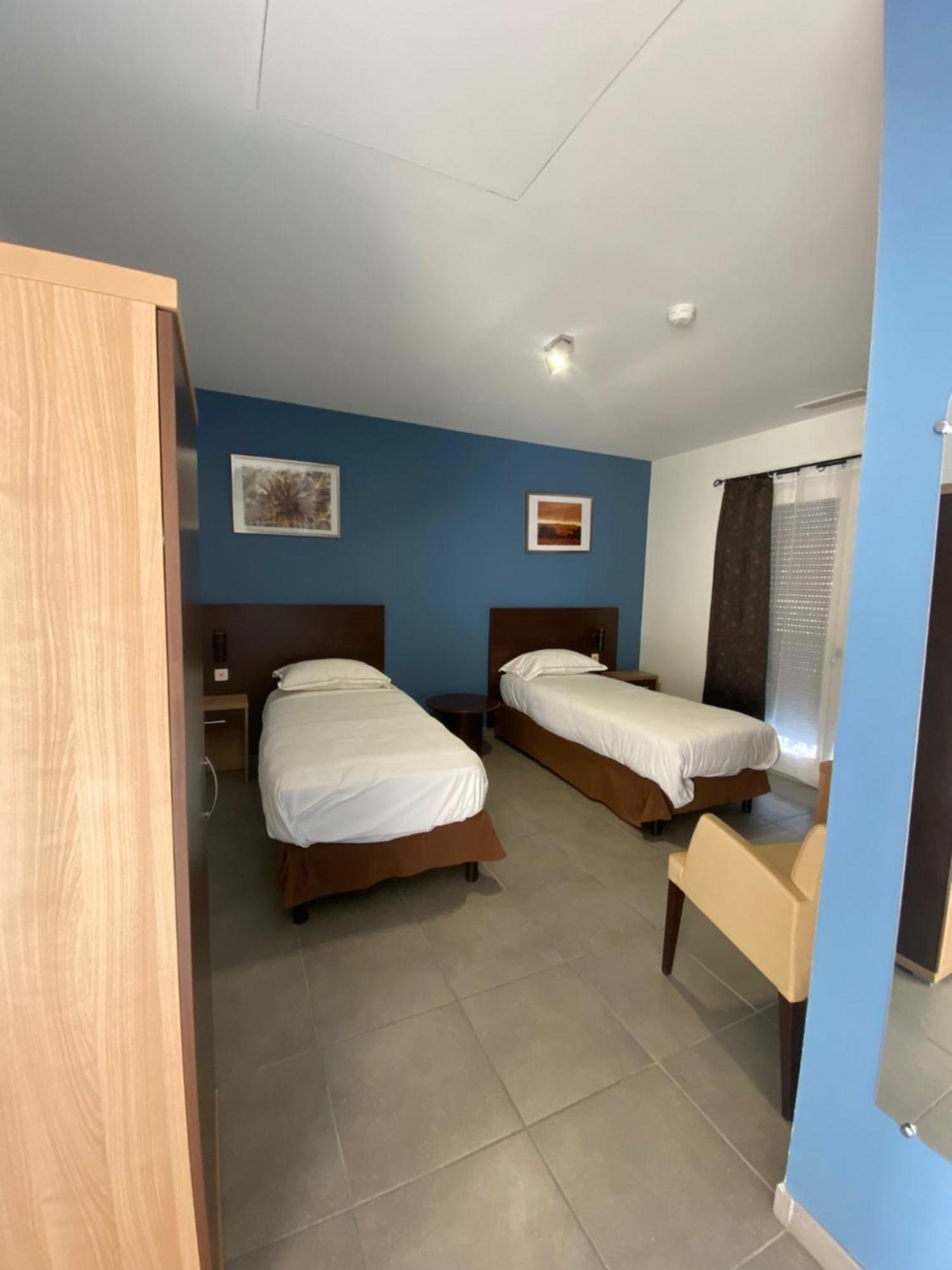 Douce France Hotell Cuxac-dʼAude Exteriör bild